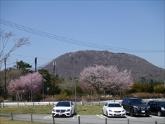 軽井沢 アウトレット アウトレットから浅間山を望む